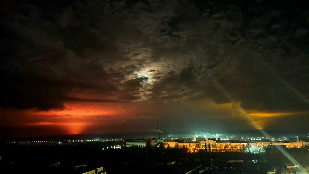 Гіфку завантажив Sergio