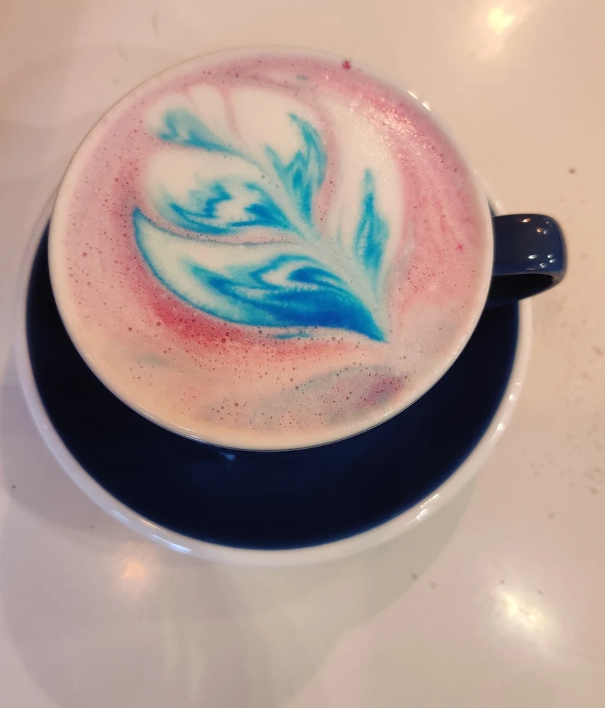 GIF uploaded by Manaan