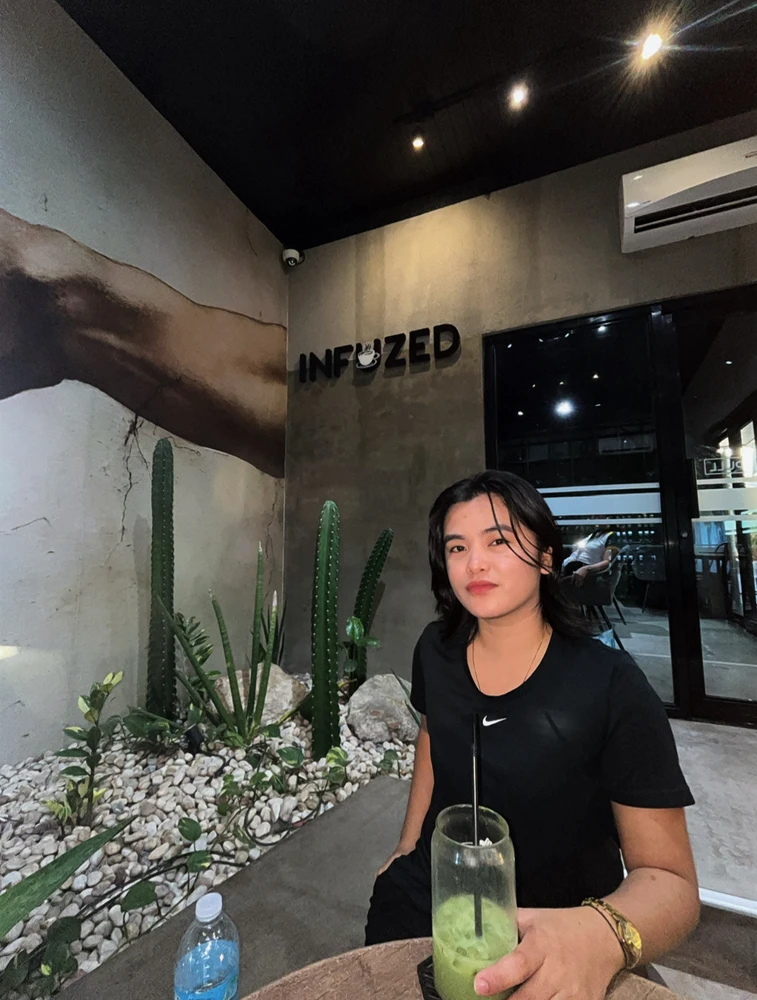 GIF uploaded by Mariel