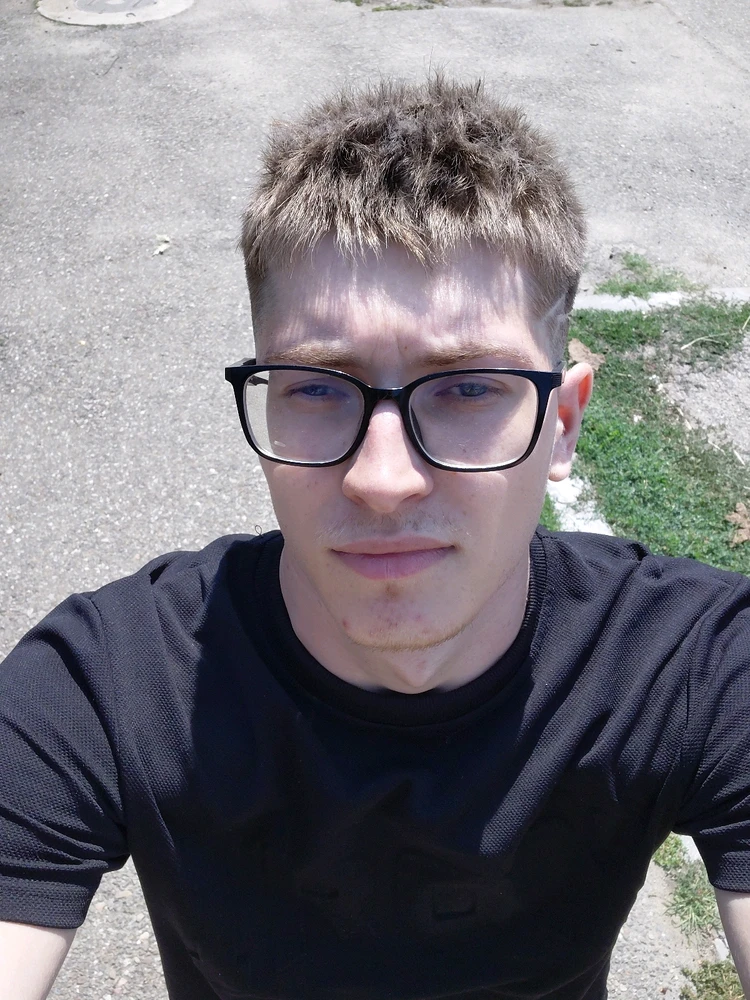 GIF uploaded by Ionut