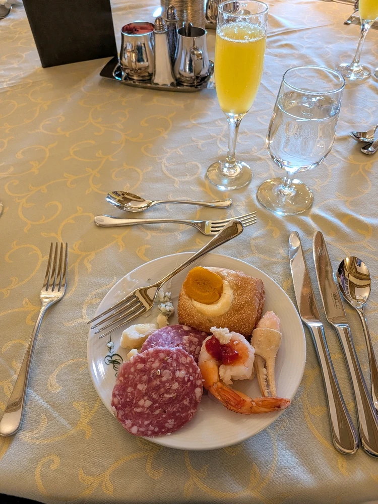 Image uploaded by Fox Midnight