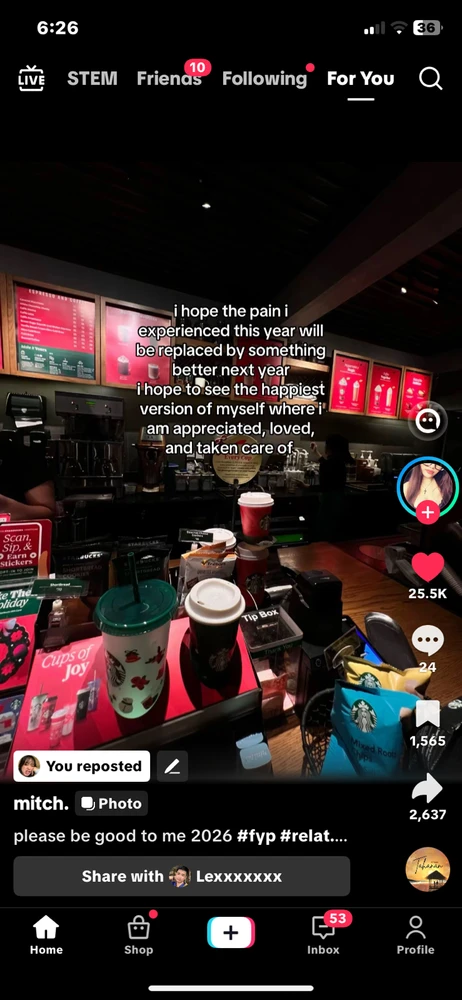 GIF uploaded by Aiza