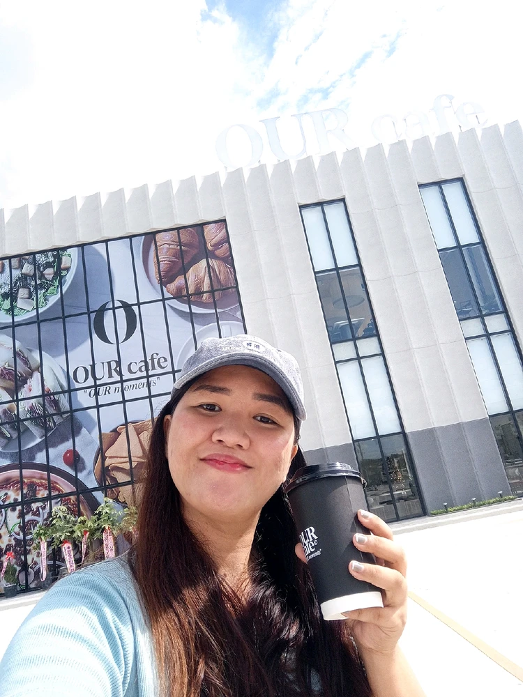 GIF uploaded by Pearl