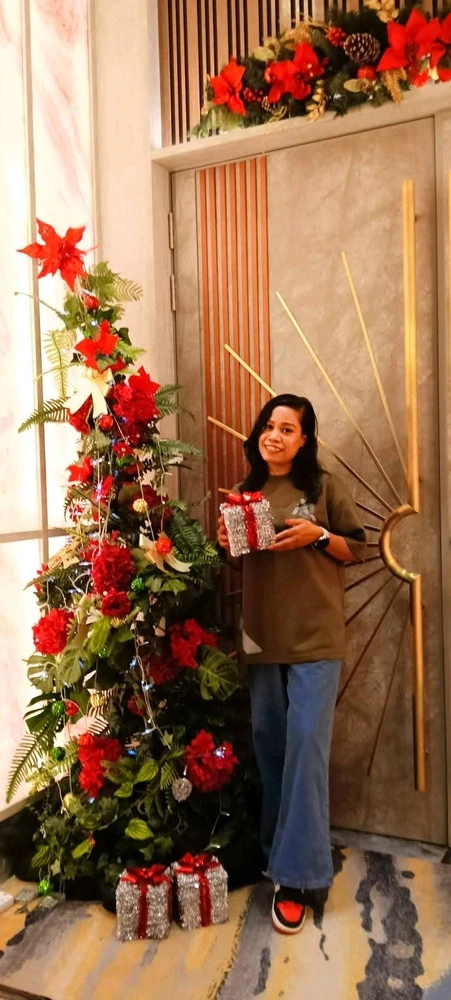 GIF uploaded by Yush Naben