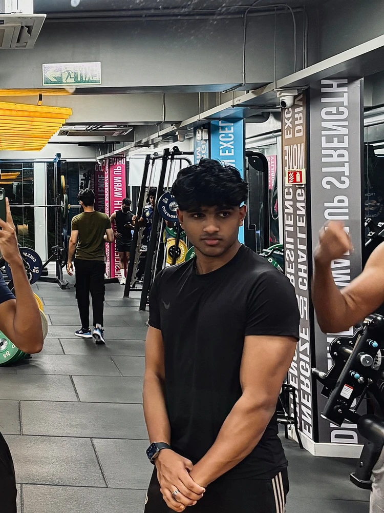 GIF uploaded by Adhi