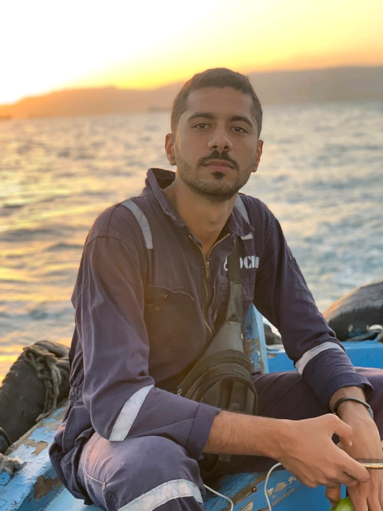 GIF diunggah dening Unknown