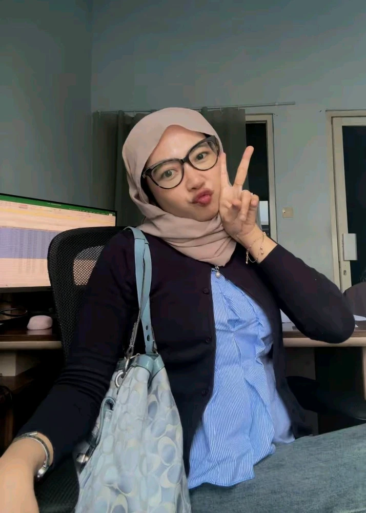 GIF uploaded by Milla