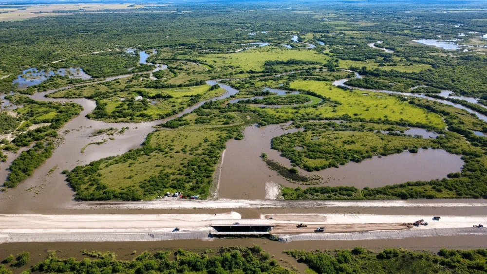 GIF uploaded by Emiliano