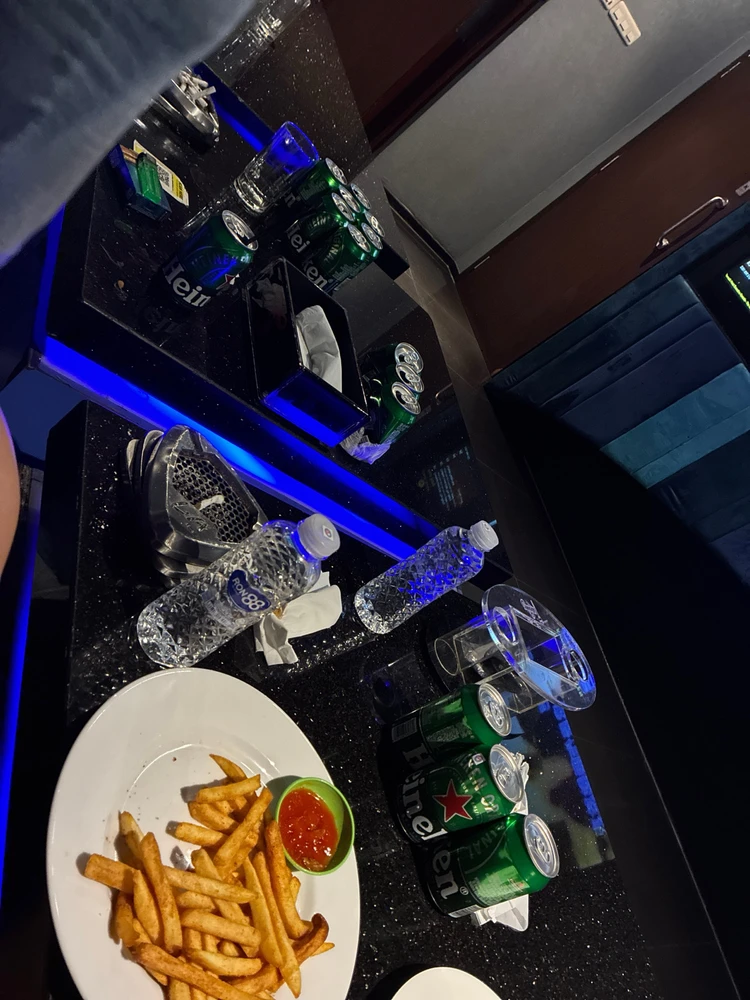 GIF uploaded by Erwina