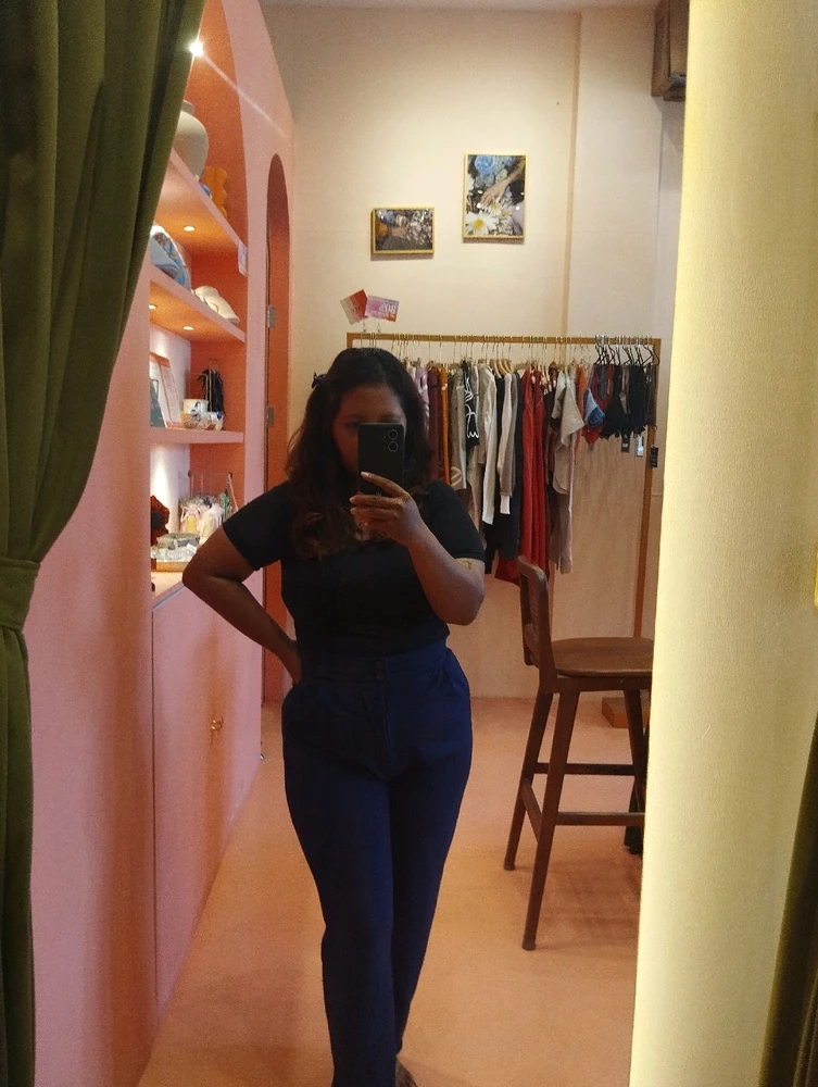 GIF uploaded by Sulistiowati