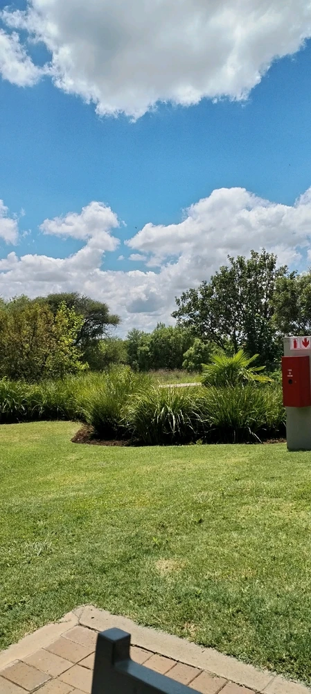 GIF uploaded by Lindi