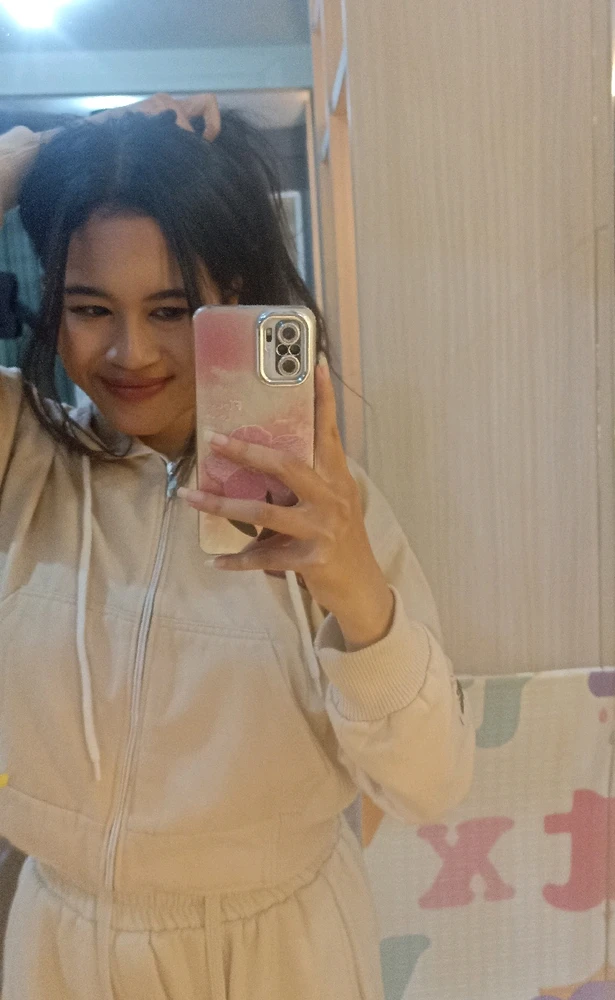 GIF uploaded by Rara