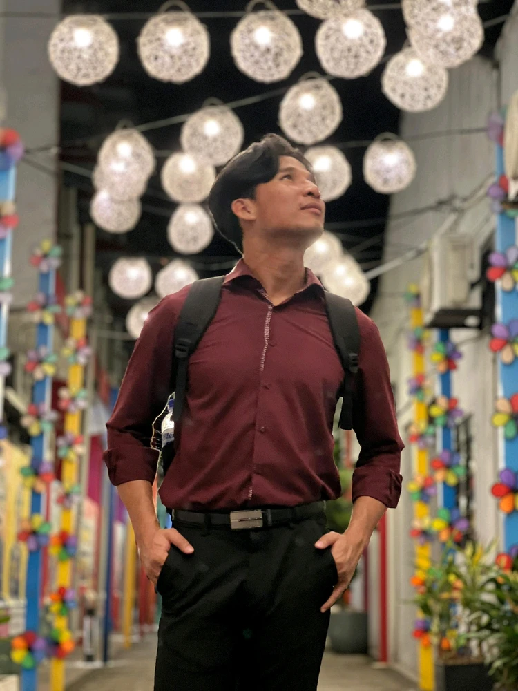 GIF uploaded by Anwar