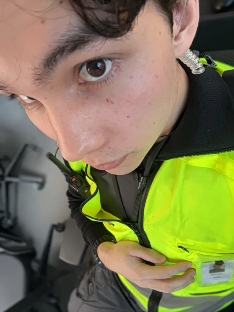 GIF gi-upload ni Olav