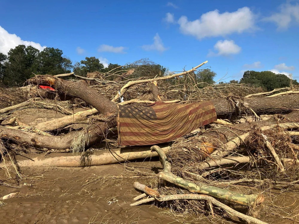 GIF uploaded by Justin