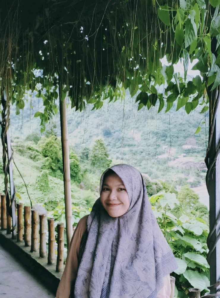 GIF diunggah oleh Ina