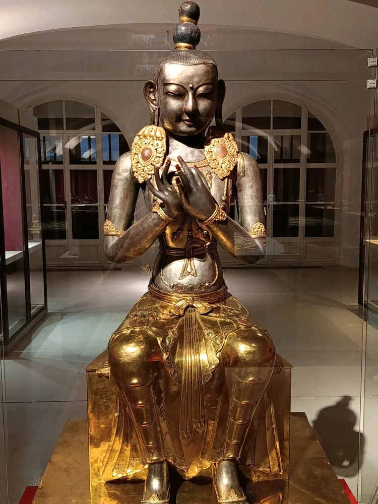 Gambar diunggah dening Elizabeth