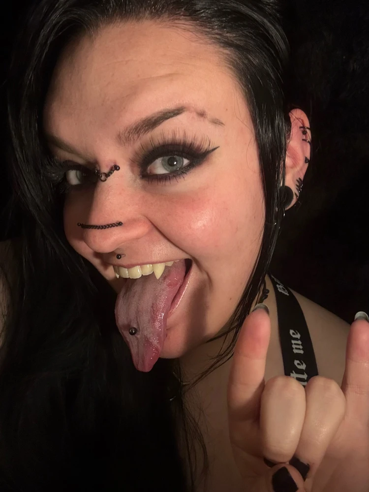 GIF uploaded by Jade