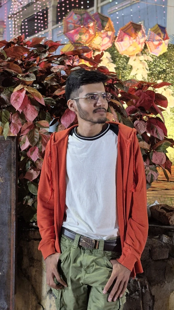 GIF gi-upload ni Bhargav Prince