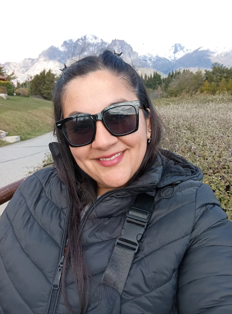 GIF رفعها Sabrina