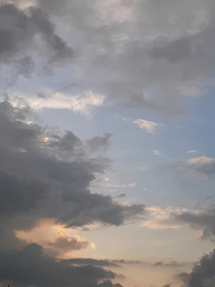 GIF diunggah oleh Nabilahft