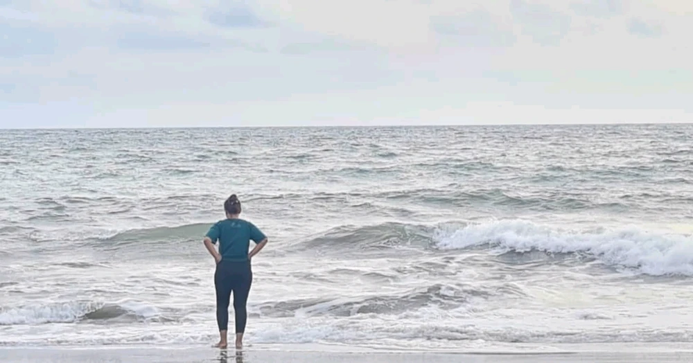 GIF uploaded by Yeni