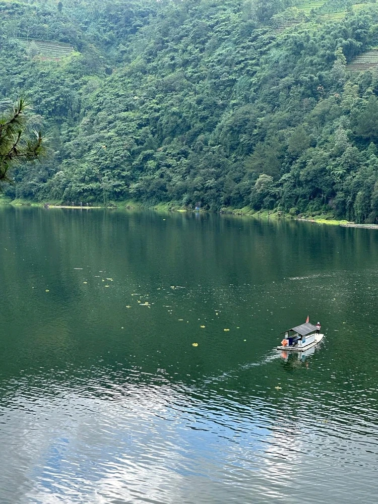 GIF uploaded by Suli