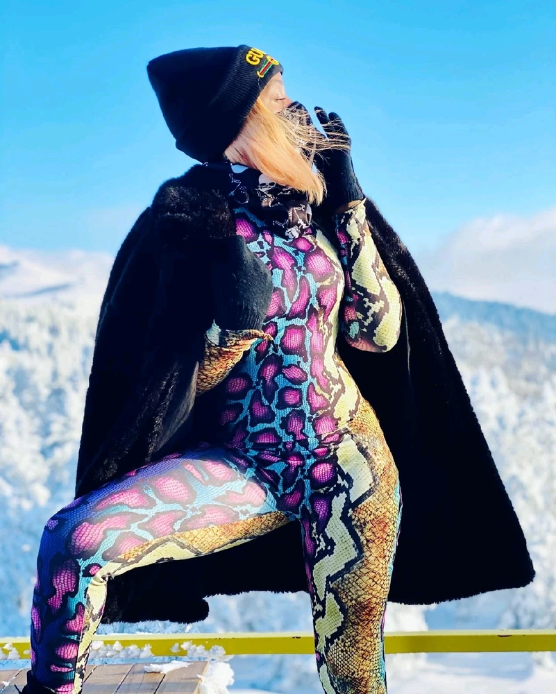 GIF uploaded by Lisy mayah