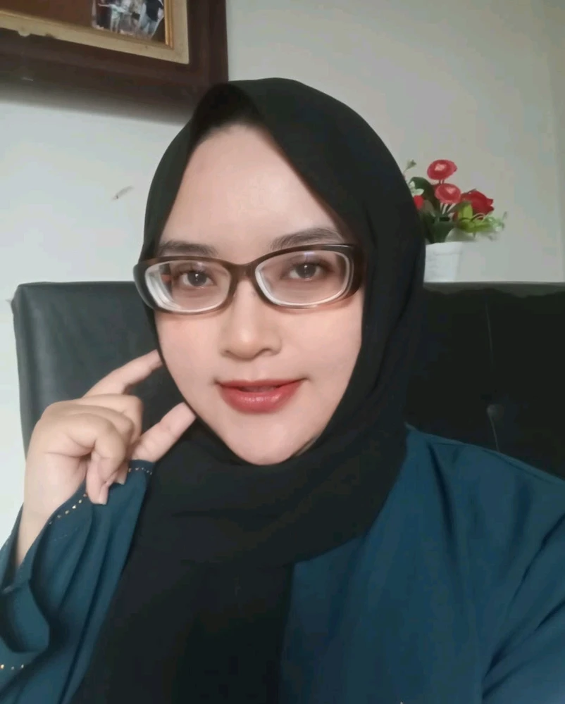 GIF uploaded by Zahr