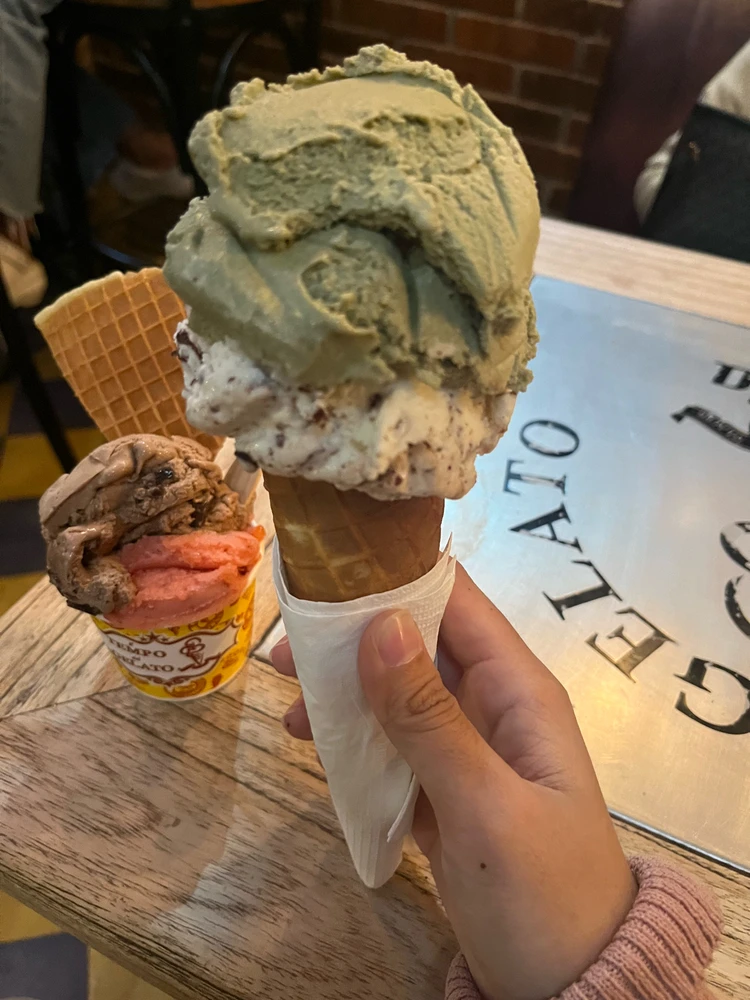 GIF uploaded by Yuna Seo