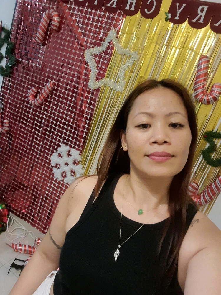 GIF uploaded by Charlene