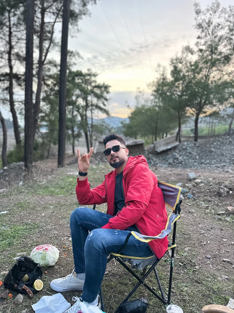 Hasan can tarafından yüklenen GIF