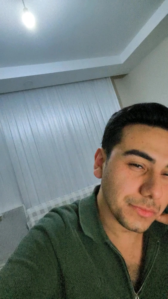 GIF uploaded by Cenk Ege