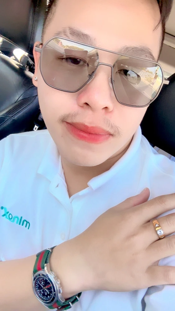 GIF อัปโหลดโดย Tee