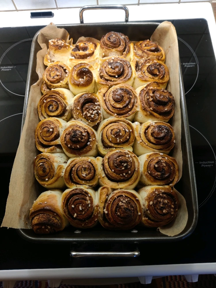 GIF uploaded by Elina