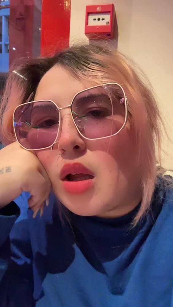 GIF uploaded by Dimitra