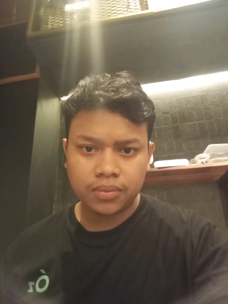 GIF diunggah oleh Bstian