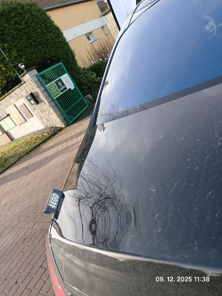 GIF nahrál Just a J, really