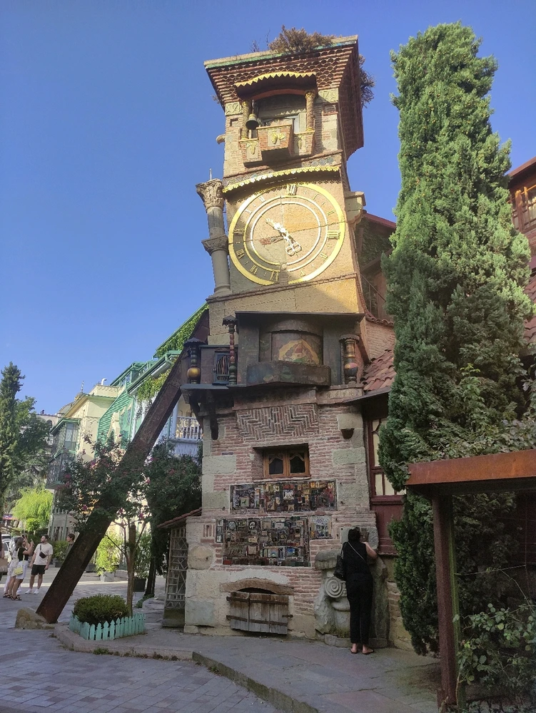 GIF uploaded by Jurica