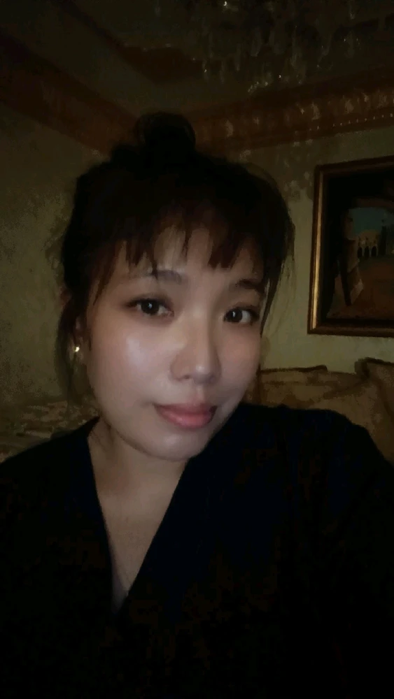 GIF uploaded by Bella