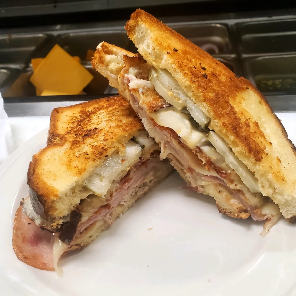 Gambar diunggah dening Salvador