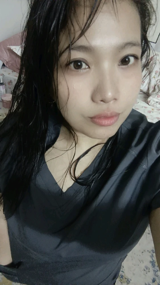 GIF uploaded by Bella