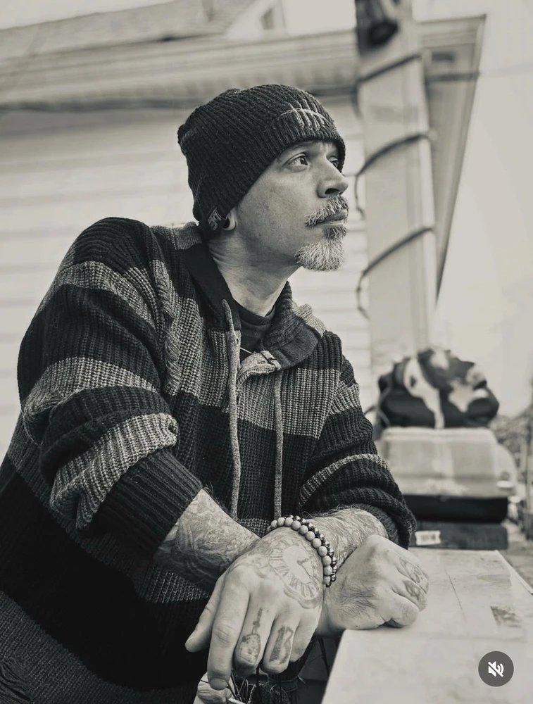 GIF uploaded by Damian