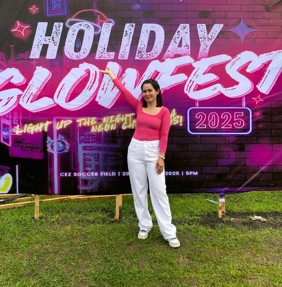 GIF uploaded by Rose