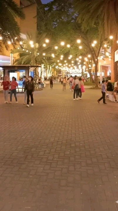 GIF uploaded by Maine