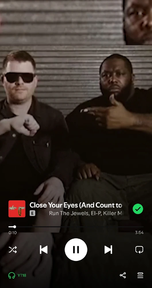 GIF uploaded by Mika