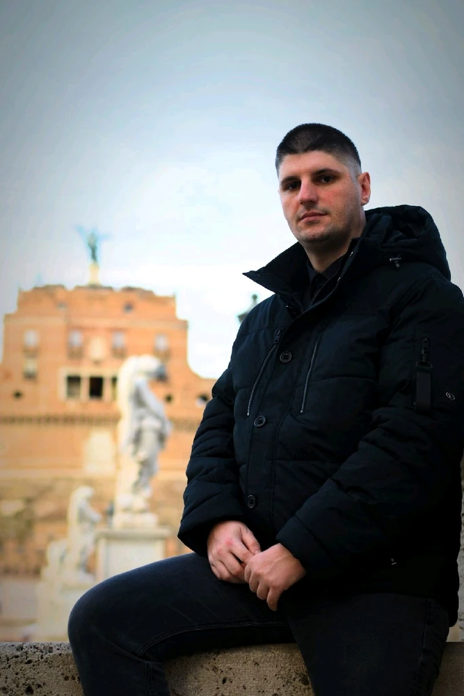 GIF uploaded by Nemanja