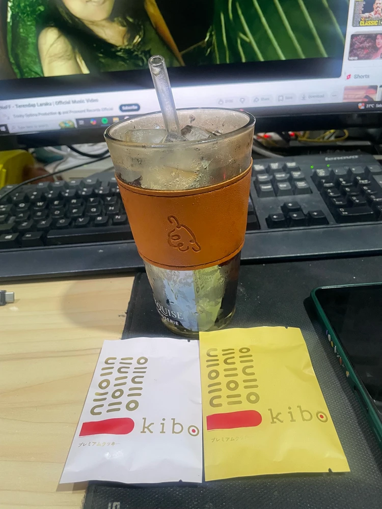 GIF diunggah oleh Sam