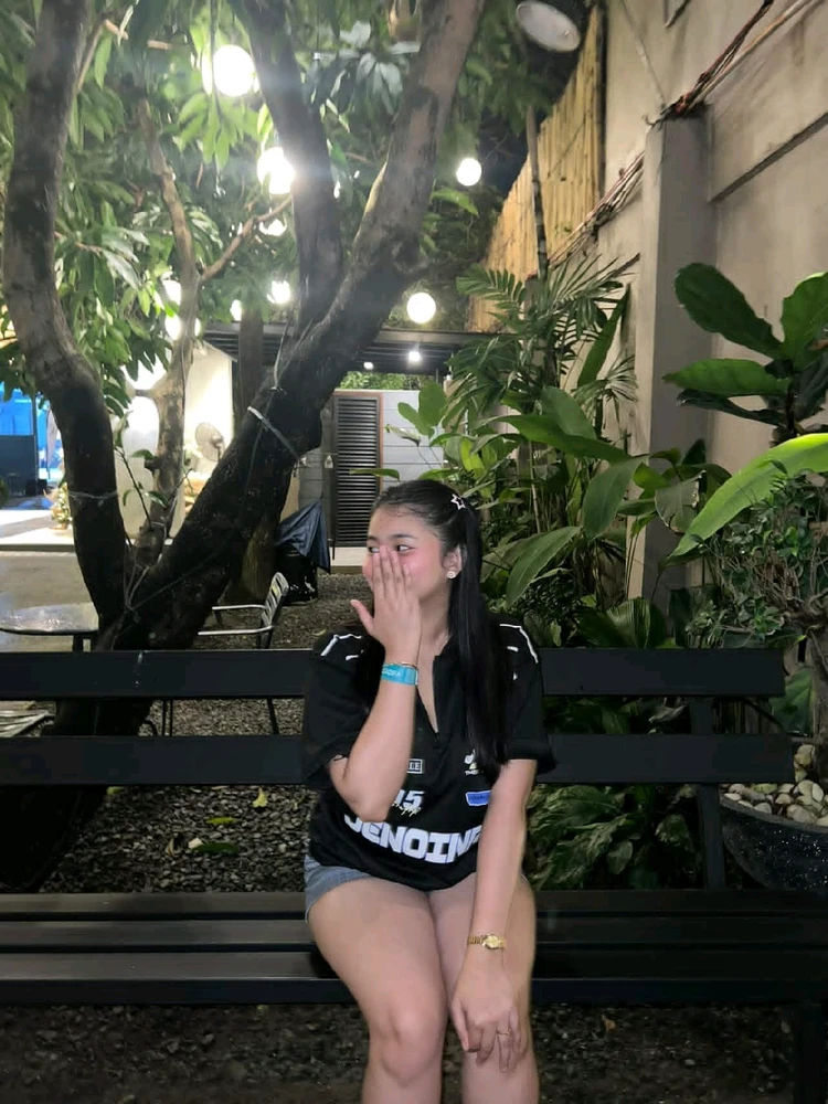 GIF gi-upload ni Sowe