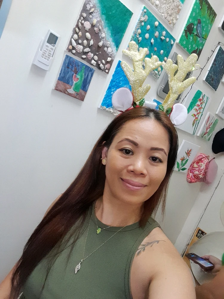 GIF uploaded by Charlene